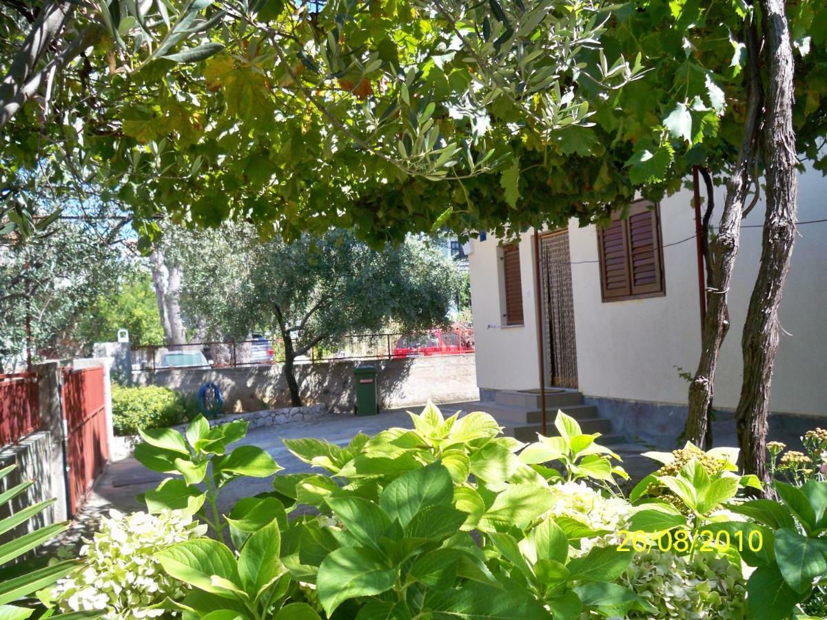 Apartment Ivano Vodice Exterior photo